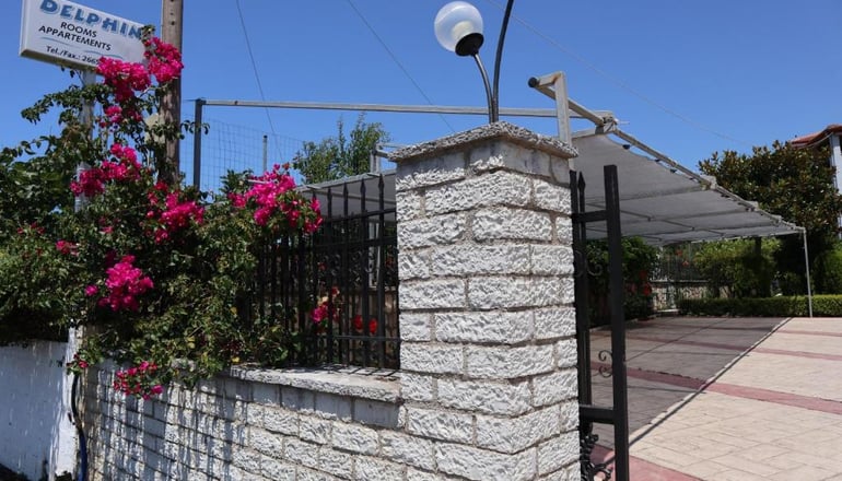 Delphin Rooms Sivota